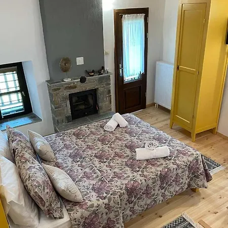 Apartment To Patriko Mas Guesthouse-1