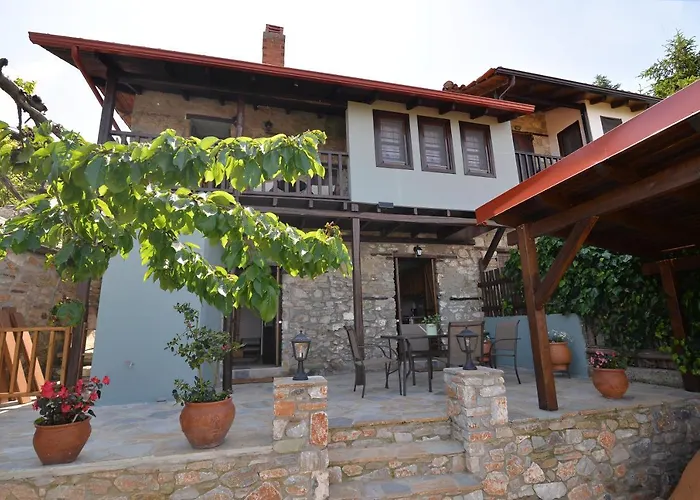 To Patriko Mas Guesthouse-1 Appartamento Palaios Panteleimonas